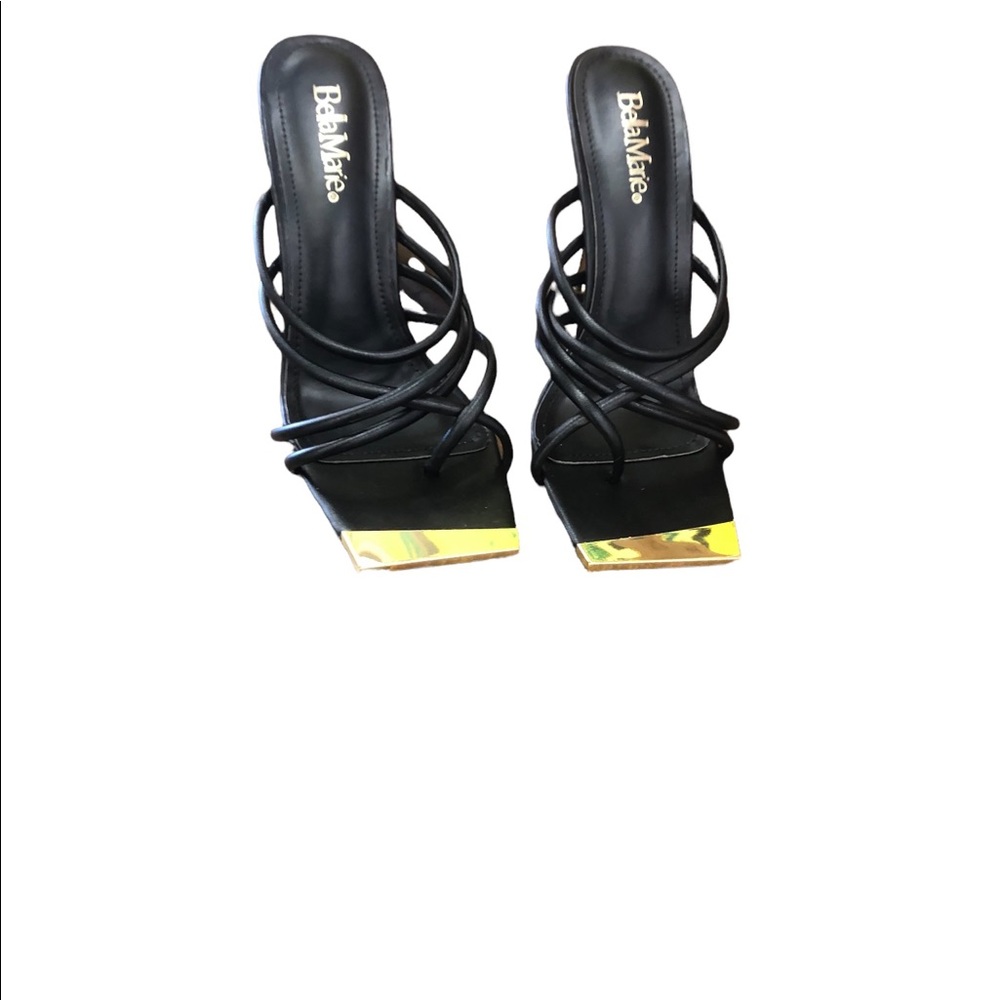 Gold tip fashionable black heels